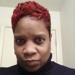 Meet your Posher, Evelyn